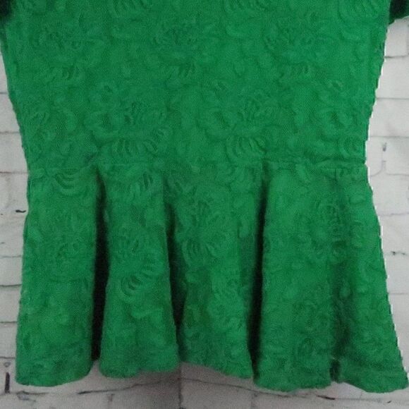 INC INTERNATIONAL CONCEPTS GREEN FLORAL LACE PEPLUM TOP WITH RUCHED SLEEVES - Picture 4 of 11